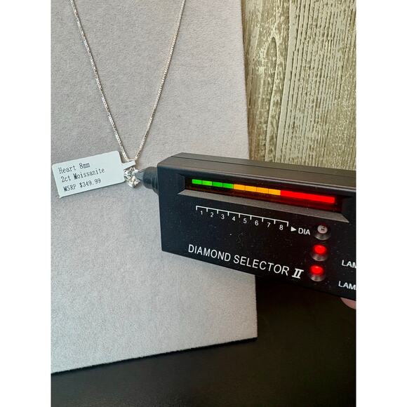 2ct 8mm Moissanite Heart Pendant 925 Sterling Silver Necklace - Picture 2 of 7